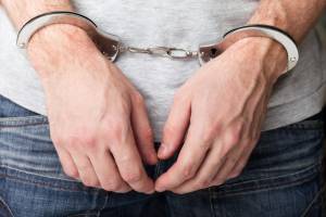 В Астрахани задержан пьяный мужчина с наркотиками