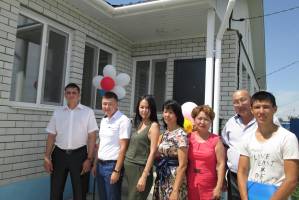 В Астраханском регионе Приволжской магистрали семьи железнодорожников получили ключи от новых домов