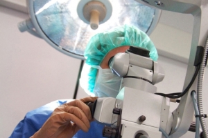 Новые виды операции на глазах по современным методикам начали делать в Астраханской области 