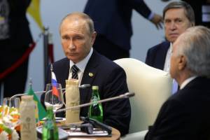 Почему Путин наградил судебного пристава из Астрахани