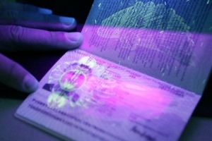 Иностранцы забывают менять паспорта перед въездом на территорию РФ