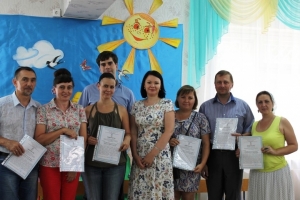 В Астраханской области более 450 человек прошли обучение в школах приёмных родителей