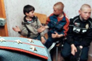 В Астрахани возбуждено уголовное дело в отношении троих подростков, похитивших с судна кабель