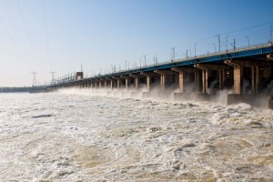 Волжская ГЭС приступает к максимальным сбросам воды