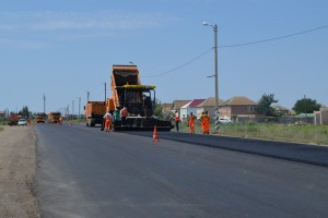 В Астраханской области завершают реконструкцию дороги до Камызяка