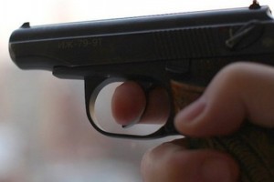 В Астраханской области пьяный мужчина стрелял в птиц из украденного пистолета