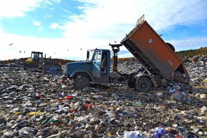 В астраханских селах тариф на вывоз мусора может стать меньше