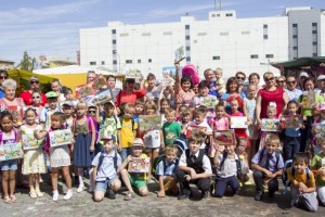 Астраханская акция «Первоклассник» помогла собрать в школу 65 детей