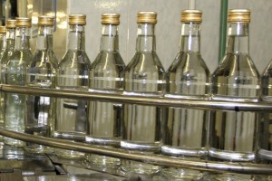 В России снова планируют поднять цену на водку
