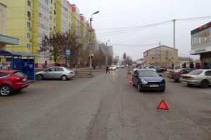 В Астрахани в один день под колёса иномарки и «газели» попали два подростка