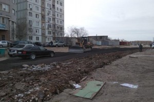 В Астрахани для объезда путепровода Вокзальный сделали временную дорогу