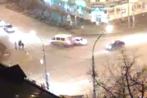 ДТП на пересечении улиц Боевой и Б. Хмельницкого (видео)