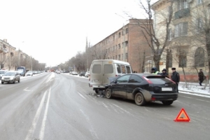 ДТП маршрутки и иномарки на Б. Хмельницкого и Волжcкой (+4 фото)