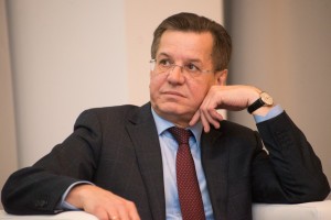 Губернатор Александр Жилкин переходит на новую работу