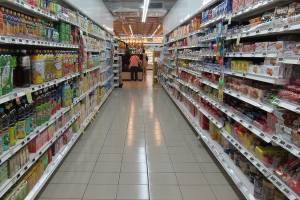 В Астраханской области покупательница супермаркета лишилась денег из-за кассира