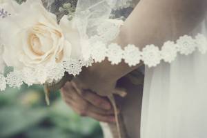 Невеста плакала на богатой свадьбе, а через пять месяцев пара пришла за разводом