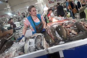 Сколько стоит астраханская рыба &#8212; репортаж с рынков