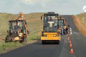В Астраханской области проводят ремонт двух участков дороги Буруны – Басы – Кизляр