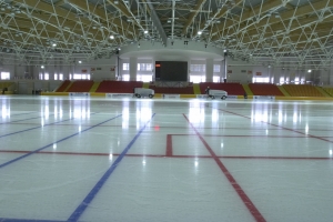 В Астрахани возведут три ледовых арены