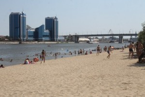 В Астрахани подготавливают пляжи к купальному сезону