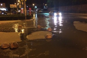 Астраханские улицы покрылись водой