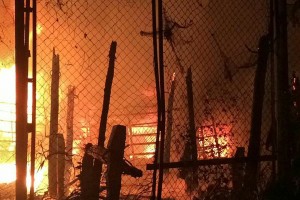 Пожар в рыбном цехе в Трусовском районе Астрахани ликвидировали только утром