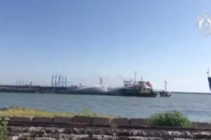 Астраханец сильно пострадал при взрыве на танкере в порту Махачкалы