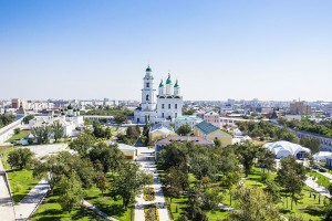 Астраханцев и гостей города приглашают провести лето культурно