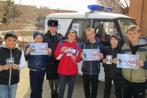 В Астраханской области прошла акция «Переходи дорогу только по переходу!»