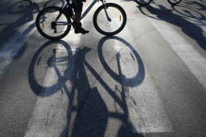 В Астрахани ищут водителя, сбившего мальчика с велосипедом