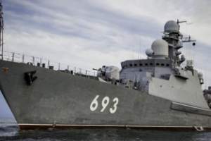 Флагман Каспийской флотилии встал в строй после ремонта под Астраханью