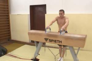 Астраханский гимнаст выиграл золото в упражнениях на перекладине