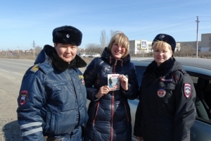 В Астраханской области водителям и пешеходам напомнили основы безопасности на дороге