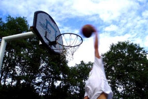 Астраханцев приглашают сыграть в уличный баскетбол