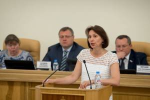 Астраханская облдума приняла в первом чтении предложенный врио губернатора законопроект о дополнительных мерах соцподдержки