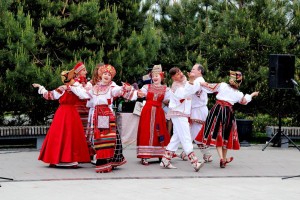 Астраханцев и гостей города приглашают на  «Русские вечёрки»