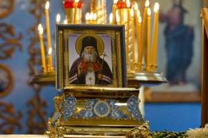 Помолиться об исцелении святителю Луки смогли пациенты двух медицинских учреждений Астрахани