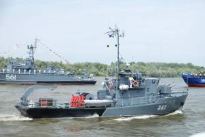 В Астрахань прибыли корабли Каспийской флотилии для участия в параде