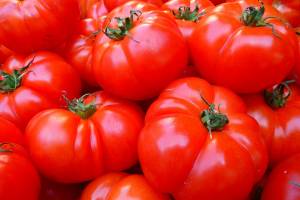 Цены на помидоры опечалили астраханцев