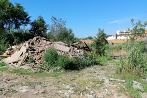 В Астрахани случайно уничтожили дом