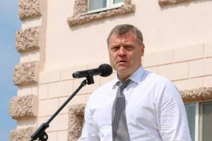 Врио губернатора Игорь Бабушкин поручил разработать программу привлечения молодых медиков в село