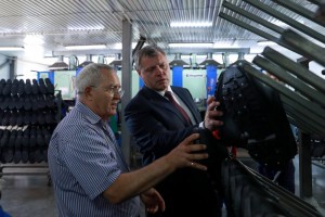 Игорь Бабушкин посетил завод резиновой обуви «Сардоникс»