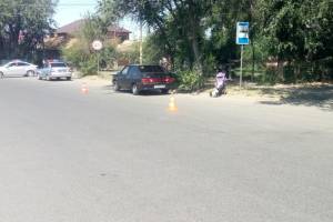 В Астрахани младенец в коляске пострадал от водителя легковушки