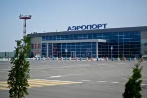 Министр транспорта РФ Евгений Дитрих рассмотрит вопрос о реконструкции астраханского аэропорта