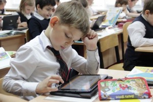В Астраханской области продолжат развивать мобильные технопарки и поддерживать талантливых детей