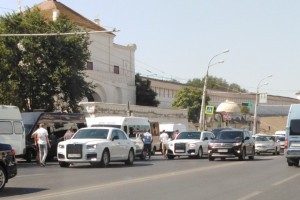 В Астрахани маршрутка «притёрла» президентский лимузин