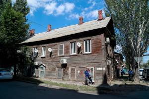 В Астрахани экс-чиновник пойдет под суд за аварийный дом, в котором побывал замгенпрокурора