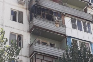 В Астрахани курение на балконе привело к пожару, есть пострадавший