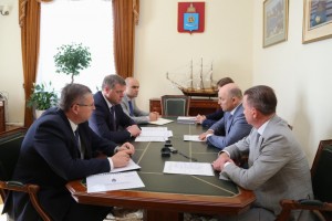 Глава Астраханской области Игорь Бабушкин встретился с зам председателя правления ПАО «Газпром»