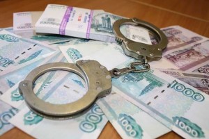 Астраханка заработала на одиноких мужчинах 65 тысяч рублей